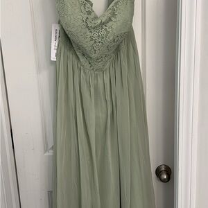 Elegant Green Lace Women's Dress